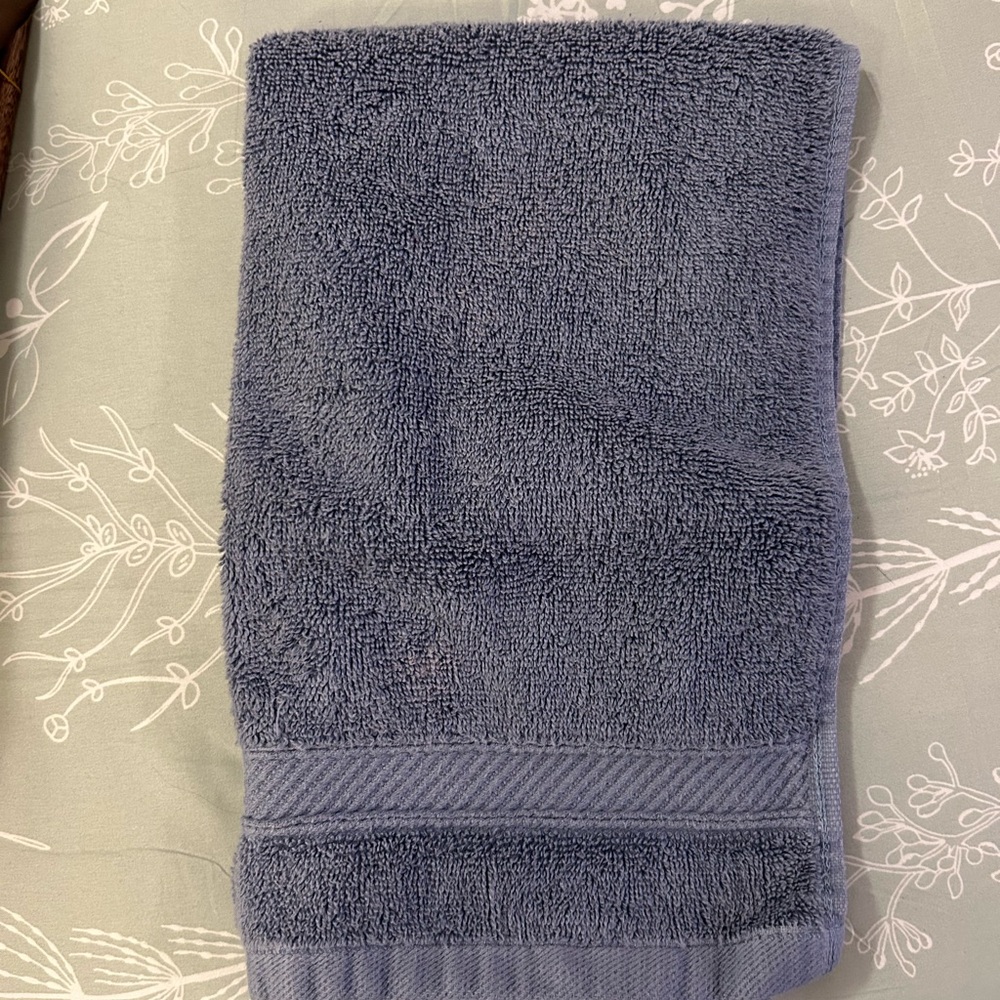 Handtowel - Picture 2 of 2
